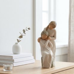 Willow Tree Loving My Mother &ndash; smuk mor og datter figur i skandinavisk indretning. Den perfekte gave til mor.